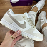 Dunk Low Luxo Glitter | Off/Cinza